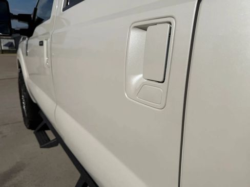 Used 2016 Ford F250 Lariat w/ Lariat Ultimate Package AWD/4WD image 68