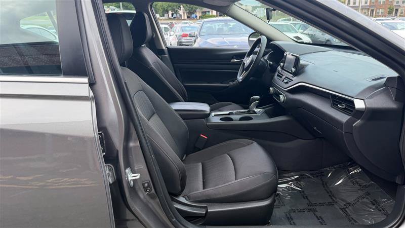 Used 2022 Nissan Altima 2.5 S FWD image 6