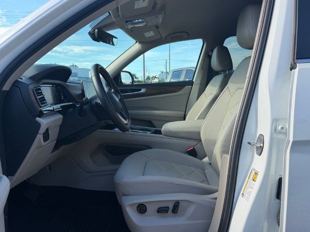 Certified 2026 Volkswagen Atlas SE FWD image 10