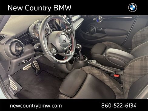 Used 2019 MINI Cooper S w/ Signature Upholstery Package image 10