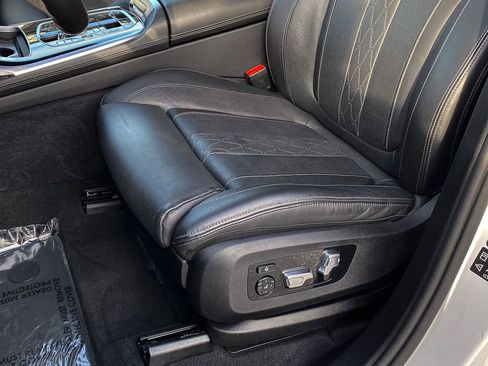 Certified 2025 BMW X7 M60i w/ Executive Package image 21