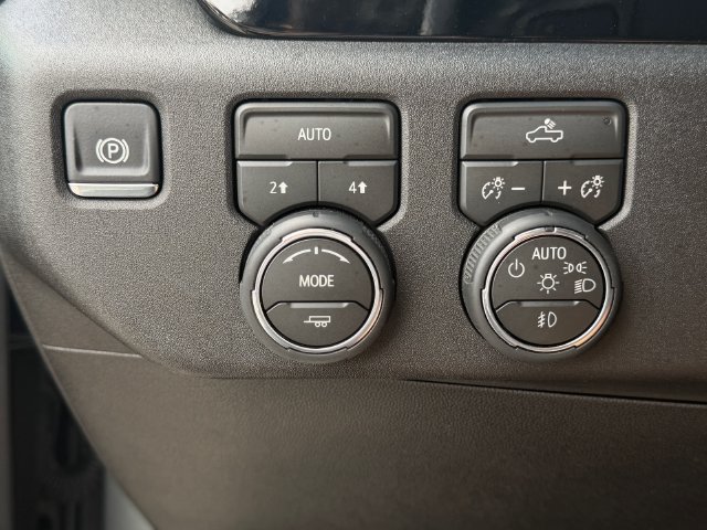 Used 2026 Chevrolet Silverado 1500 RST AWD/4WD image 19