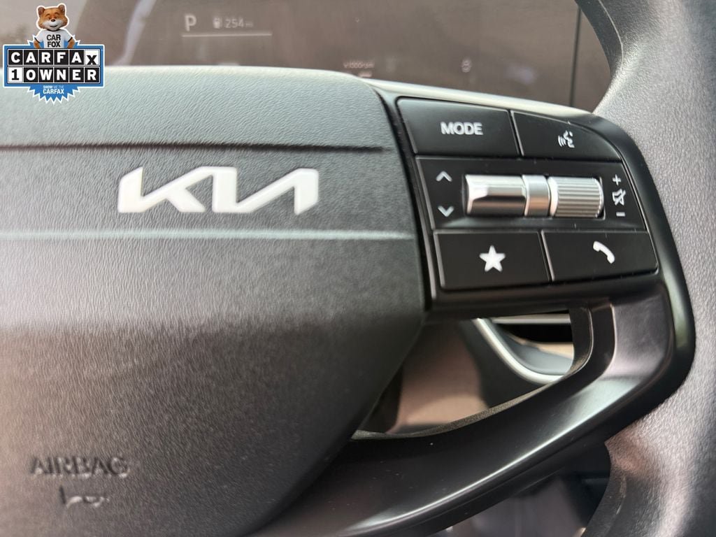 Certified 2025 Kia K4 FWD image 26