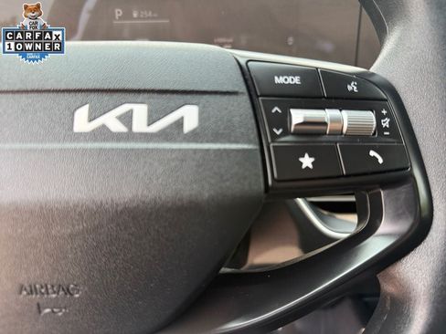 Certified 2025 Kia K4 FWD image 26