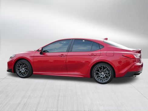 Certified 2025 Toyota Camry SE w/ Convenience Package image 5