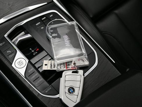 Used 2024 BMW 330i xDrive 330i xDrive w/ Convenience Package image 29