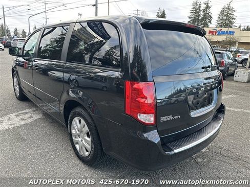 Used 2017 Dodge Grand Caravan SE w/ Power Window Group image 4