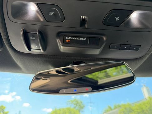 Used 2018 Chevrolet Camaro SS RWD image 27