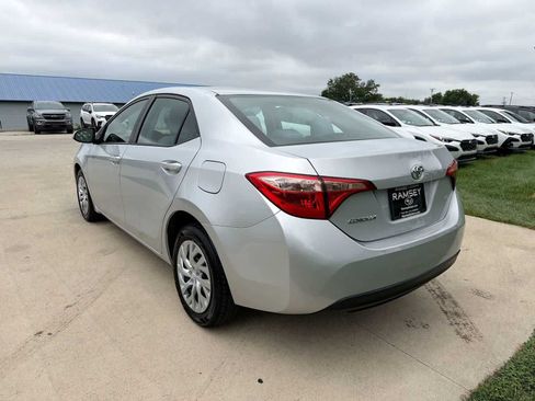 Used 2017 Toyota Corolla LE FWD image 4