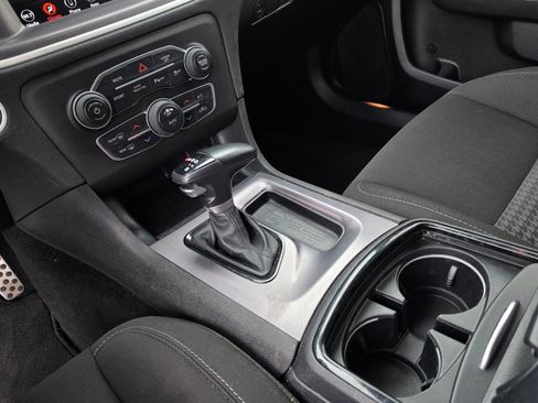 Used 2022 Dodge Charger R/T w/ Blacktop Package image 21