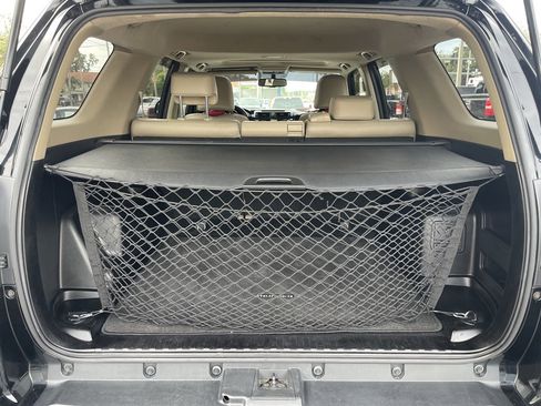 Used 2010 Toyota 4Runner SR5 AWD/4WD image 41