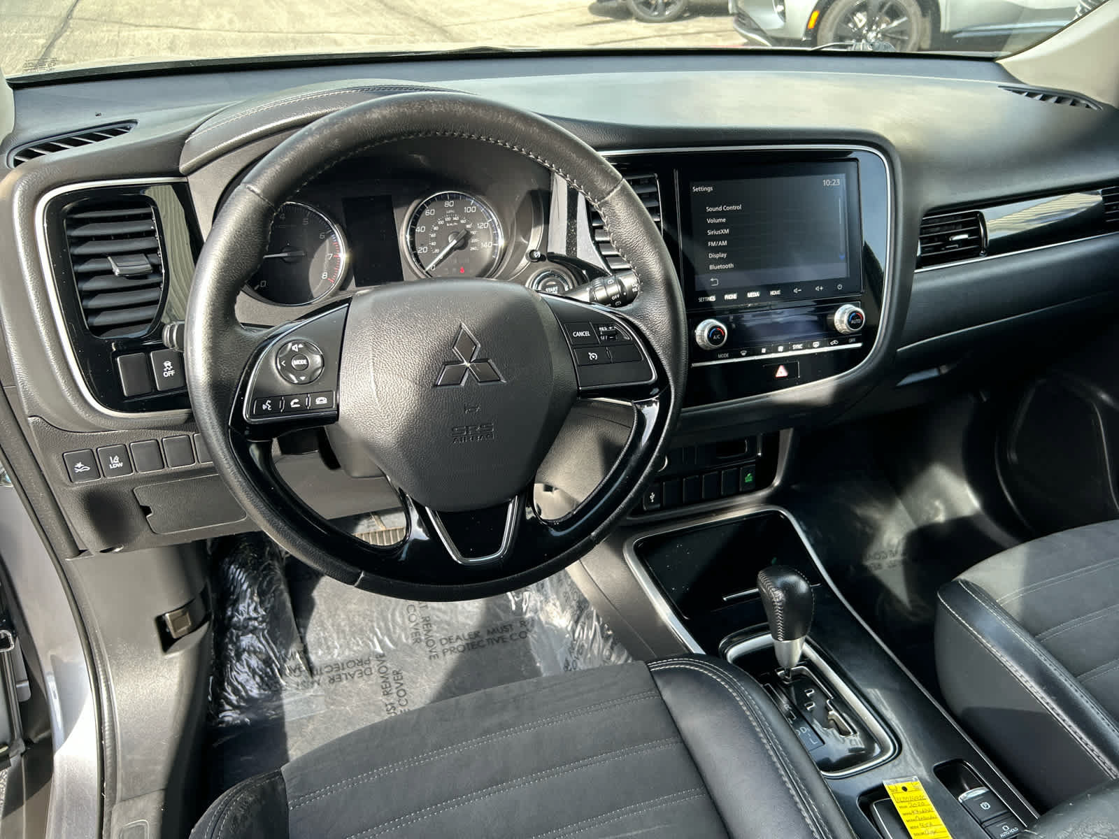 Used 2020 Mitsubishi Outlander SE FWD image 13