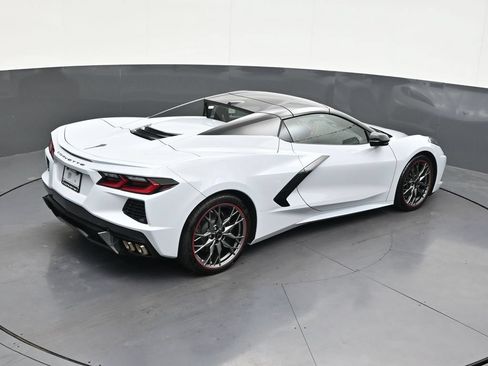 Used 2024 Chevrolet Corvette Stingray Preferred Conv w/ Battery Protection Package RWD image 18