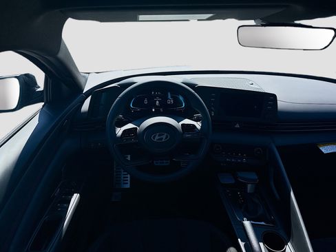 New 2026 Hyundai Elantra Sport image 15