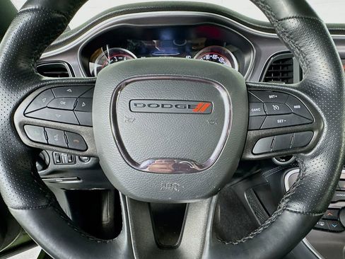 Used 2022 Dodge Challenger R/T Scat Pack RWD image 39