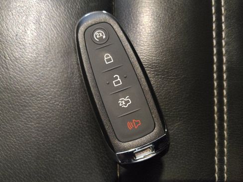 Used 2017 Ford Escape Titanium w/ Equipment Group 301A image 32