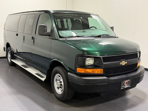 Used 2014 Chevrolet Express 3500 LS image 4