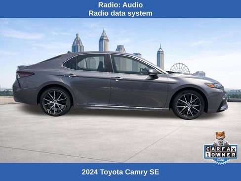 Used 2024 Toyota Camry SE FWD image 6