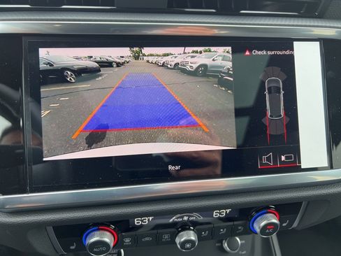 New 2025 Audi Q3 2.0T Premium image 32