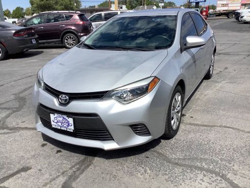 Used 2016 Toyota Corolla LE FWD image 7