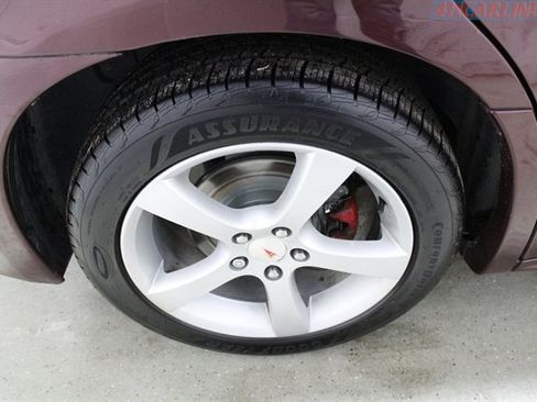 Used 2005 Pontiac Bonneville GXP image 32