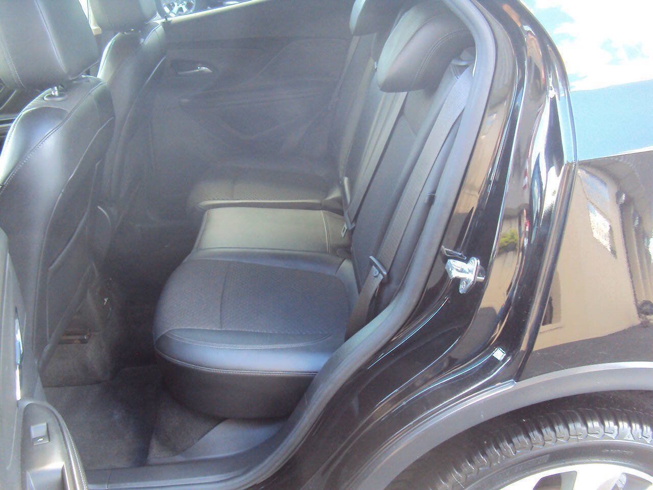 Used 2019 Buick Encore Preferred w/ Safety Package FWD image 9