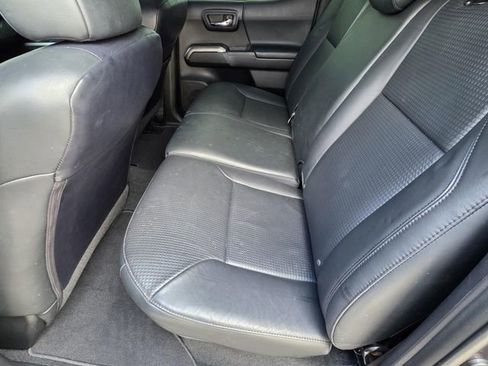Certified 2020 Toyota Tacoma Limited image 10