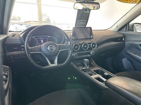 Used 2022 Nissan Sentra SV image 17
