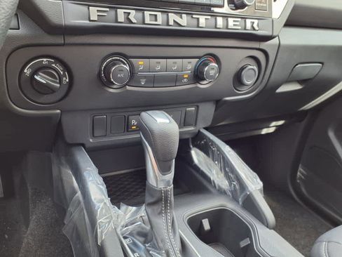 New 2025 Nissan Frontier SV image 10
