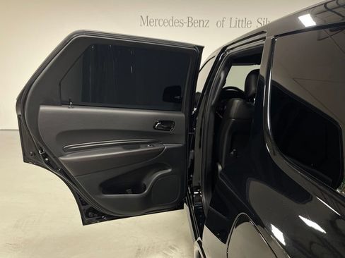 Used 2022 Dodge Durango R/T w/ Blacktop Package AWD/4WD image 23