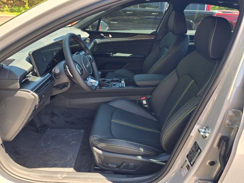 New 2026 Kia K5 GT FWD image 5