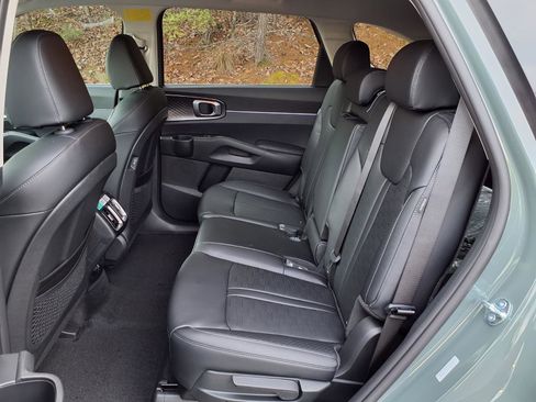 New 2026 Kia Sorento EX FWD image 4