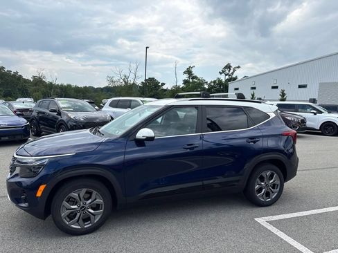 Certified 2024 Kia Seltos S AWD/4WD image 4