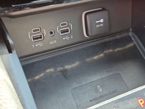 Used 2024 Jeep Grand Cherokee Altitude AWD/4WD image 31