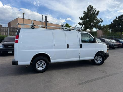 Used 2021 Chevrolet Express 2500 RWD image 7