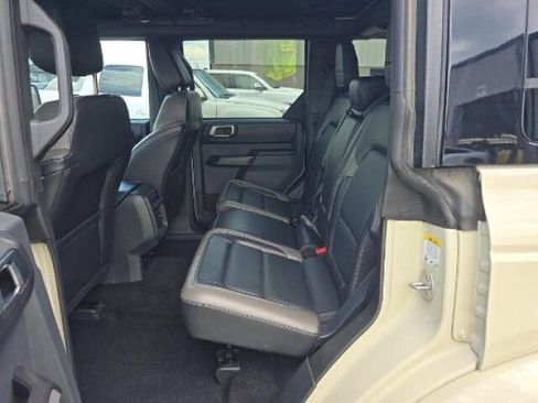 Used 2025 Ford Bronco Outer Banks AWD/4WD image 9