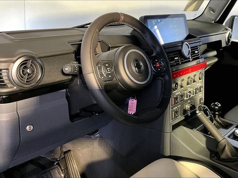 Used 2025 INEOS Grenadier image 18