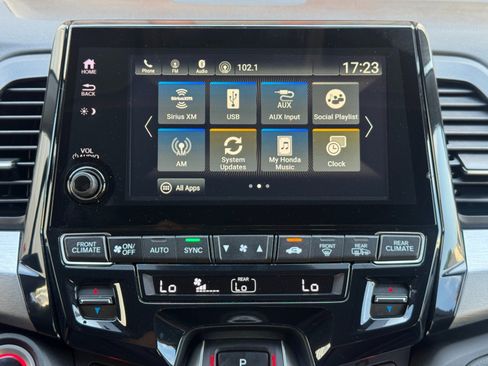 Used 2024 Honda Odyssey EX-L image 25