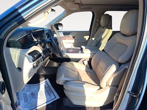 Used 2020 Lincoln Navigator L Reserve w/ Luxury Package AWD/4WD image 9