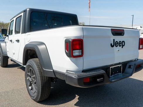 New 2026 Jeep Gladiator Sport AWD/4WD image 7
