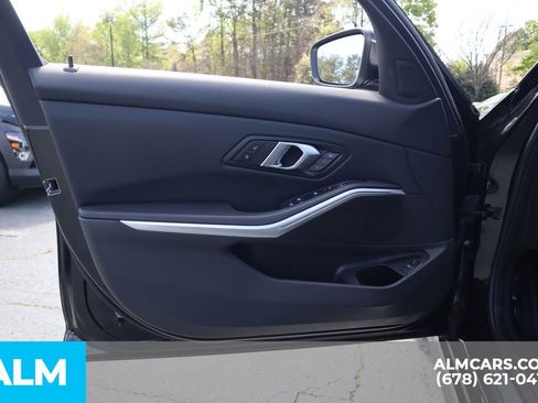 Used 2025 BMW 330i Sedan image 15