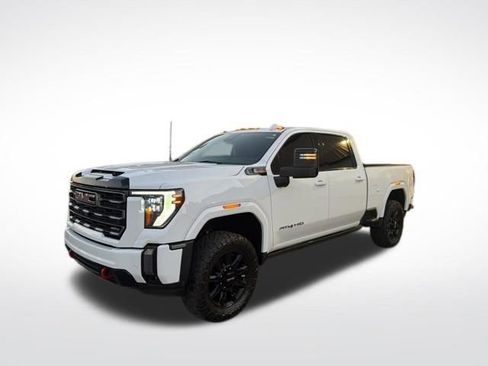 Used 2024 GMC Sierra 2500 AT4 w/ AT4 Premium Plus Package AWD/4WD image 7