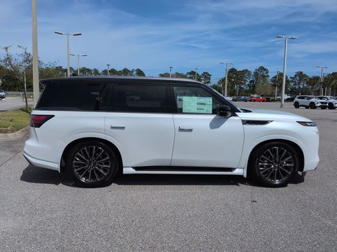 New 2026 INFINITI QX80 Autograph AWD/4WD image 4