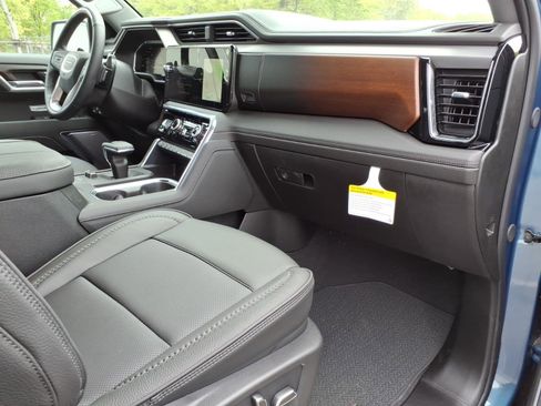New 2026 GMC Sierra 1500 Denali AWD/4WD image 9