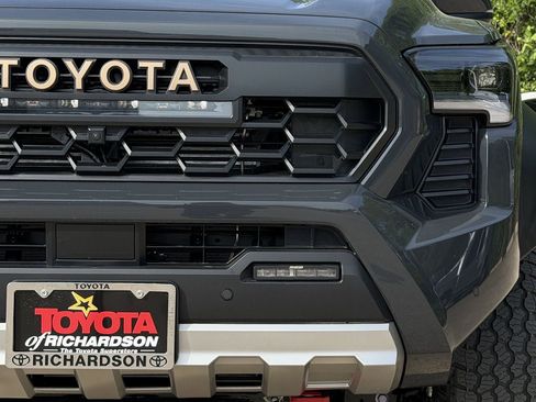 New 2026 Toyota Tacoma 4x4 Double Cab Hybrid image 9