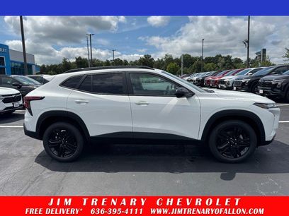 New 2026 Chevrolet Trax ACTIV w/ Sunroof Package