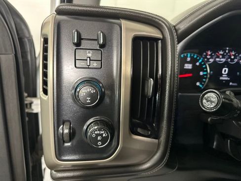Used 2018 GMC Sierra 1500 Denali w/ Denali Ultimate Package image 25