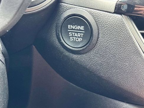 Used 2024 Ford Escape Active AWD/4WD image 32