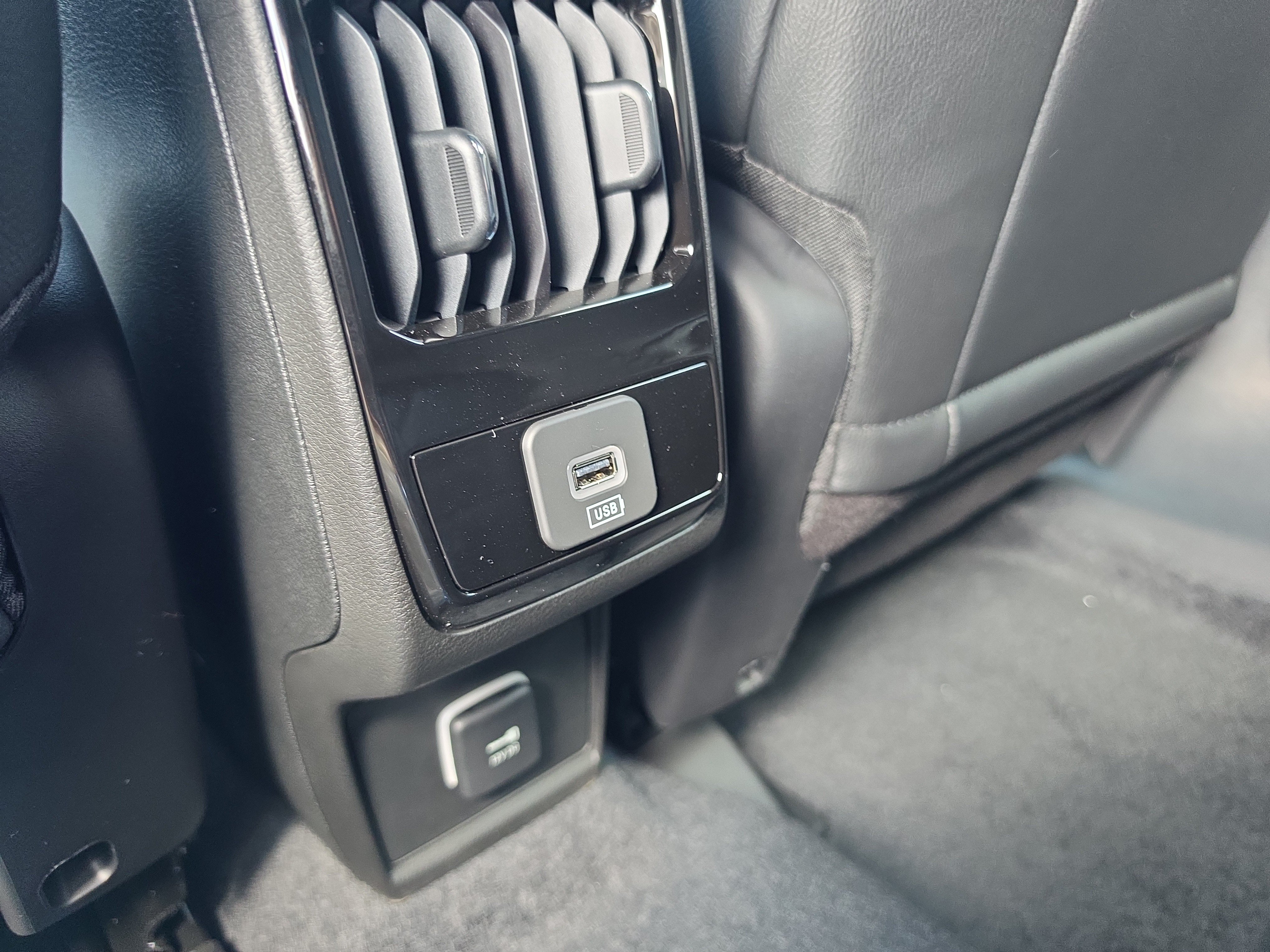 New 2026 Jeep Compass Limited AWD/4WD image 15