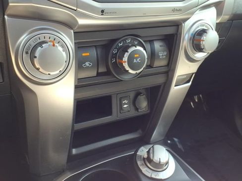Used 2014 Toyota 4Runner SR5 Premium AWD/4WD image 26
